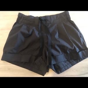 Lululemon Shorts Black Size 4